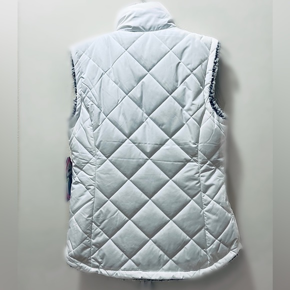 Reversible • Quilted • Sherpa • Vest - Picture 5 of 7